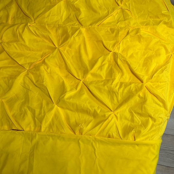 Yellow King Pillowcases - Picture 3 of 5